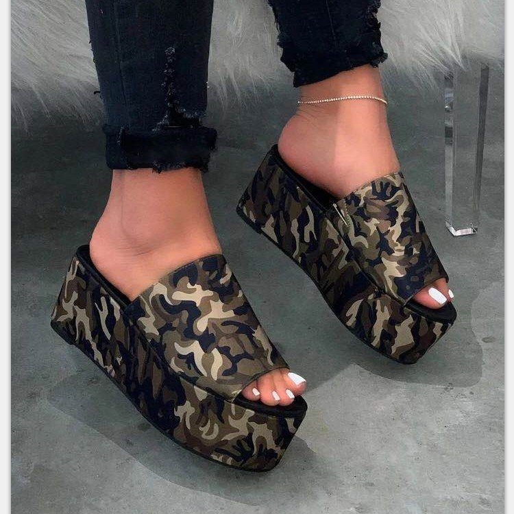 Trendige Leoparden-Plateaus – Setze ein wildes Statement